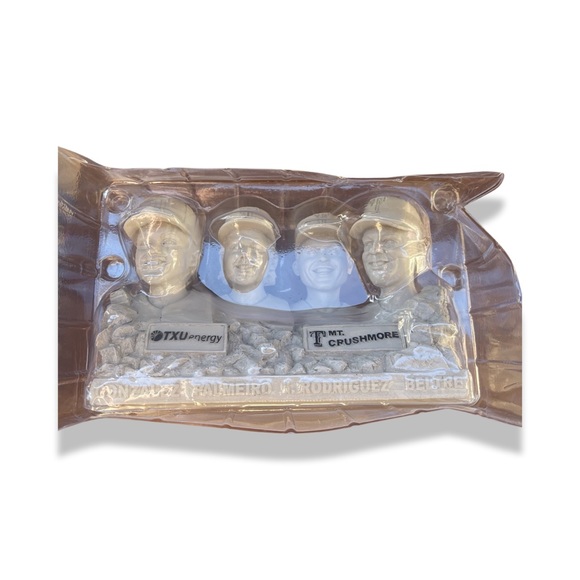 Texas Rangers 50th Anniversary Collectible: Mt. Crushmore: Pudge: Beltre: NIB - Picture 5 of 6